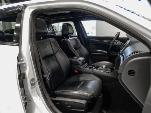 Used 2022 Chrysler 300 S w/ Comfort Group RWD image 51