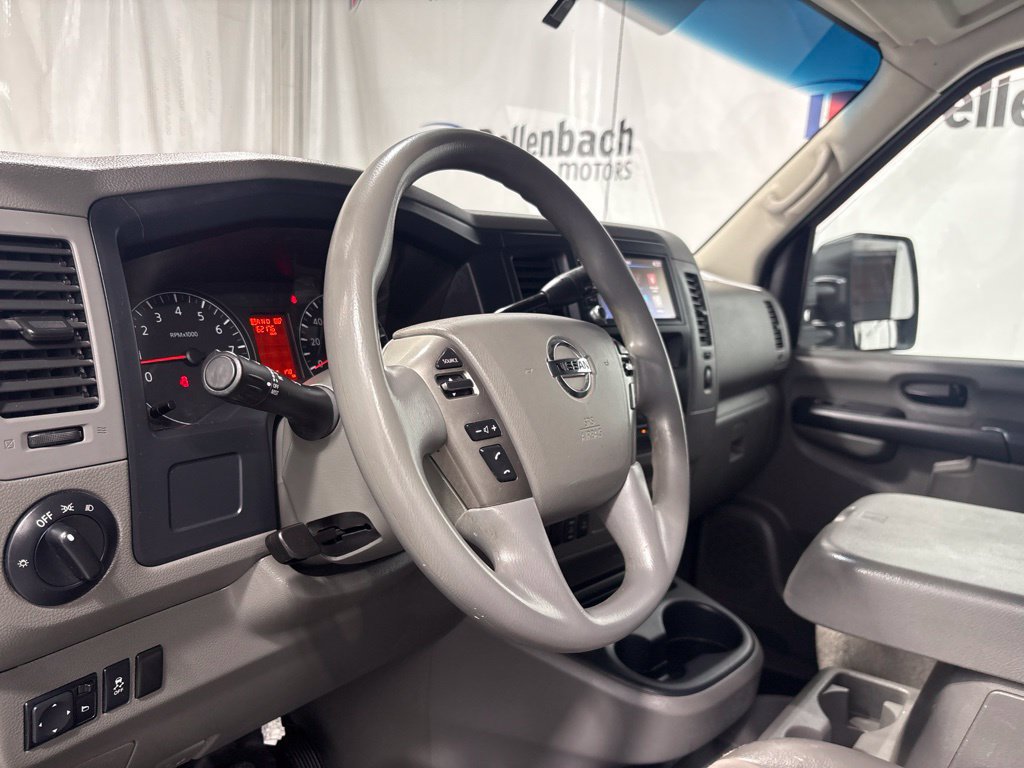 Used 2021 Nissan NV 2500 SV RWD image 12