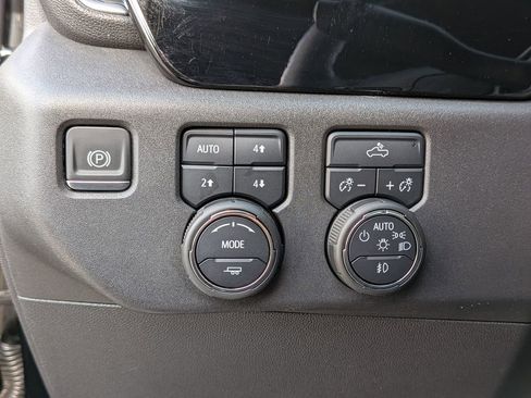 Used 2023 Chevrolet Silverado 1500 RST w/ Z71 Off-Road Package image 16