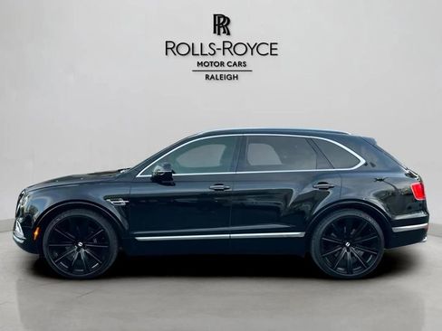 Used 2017 Bentley Bentayga image 8