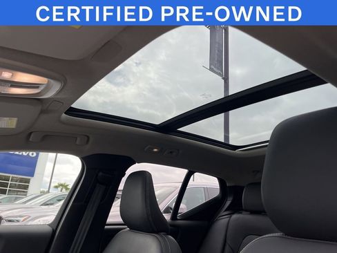 Certified 2024 Volvo XC40 B5 Core AWD/4WD image 14