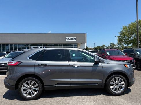 Used 2023 Ford Edge Titanium AWD/4WD image 6