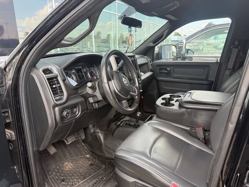 Used 2021 RAM 2500 Tradesman w/ Chrome Appearance Group AWD/4WD image 6