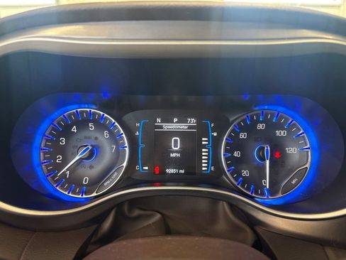 Used 2018 Chrysler Pacifica Touring Plus FWD image 8
