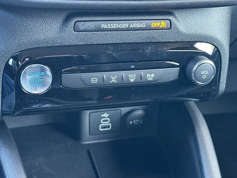 New 2025 Ford Escape SE image 20