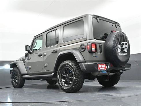 Used 2023 Jeep Wrangler Unlimited w/ Sun & Screen Package AWD/4WD image 33