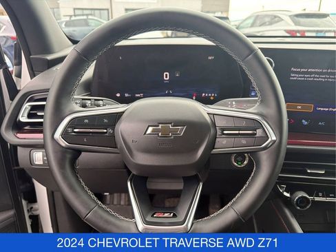 Used 2024 Chevrolet Traverse Z71 AWD/4WD image 20