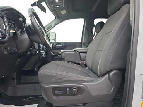Used 2022 GMC Sierra 2500 SLE w/ SLE Value Package; AWD/4WD image 12