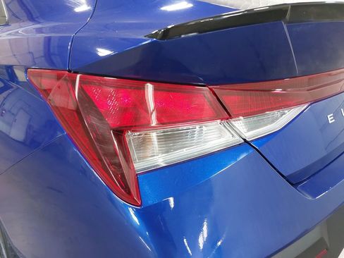 Used 2025 Hyundai Elantra Sport FWD image 33
