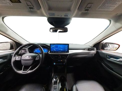 Used 2024 Ford Escape Platinum AWD/4WD image 44