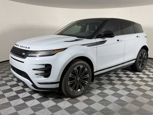 Used 2026 Land Rover Range Rover Evoque Dynamic SE AWD/4WD image 2