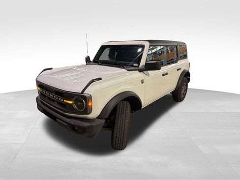Used 2024 Ford Bronco Big Bend image 2