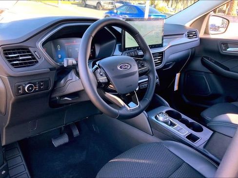New 2025 Ford Escape SE image 6