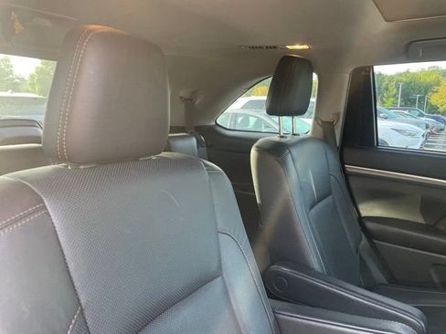 Used 2019 Toyota Highlander Limited Platinum AWD/4WD image 6