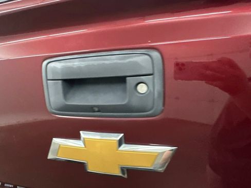Used 2017 Chevrolet Silverado 2500 LTZ w/ Vortec Plus Package AWD/4WD image 16