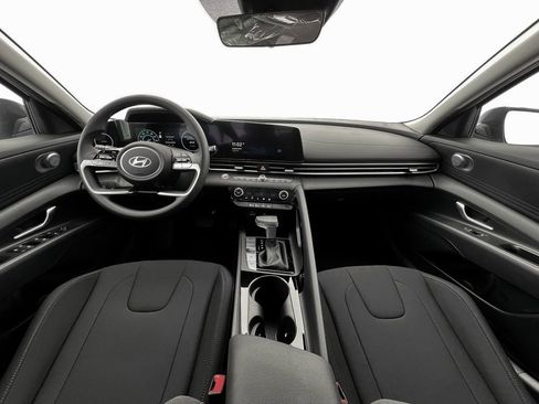 New 2025 Hyundai Elantra Blue image 20