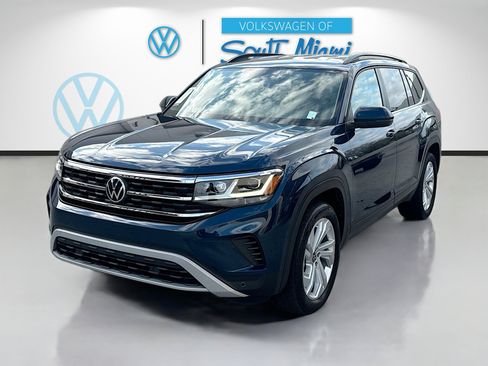 Certified 2022 Volkswagen Atlas SE image 3