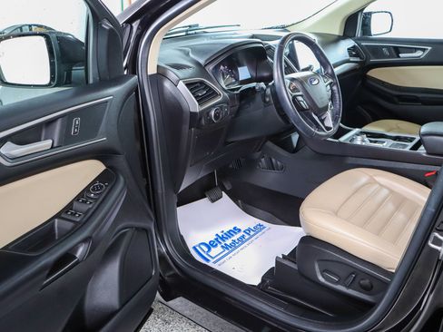 Used 2023 Ford Edge SEL AWD/4WD image 3
