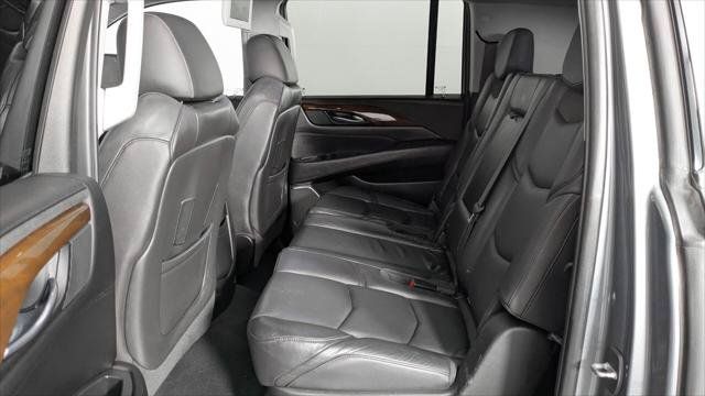Used 2019 Cadillac Escalade ESV Luxury RWD image 17