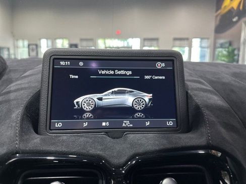 Used 2019 Aston Martin V8 Vantage Coupe RWD image 68
