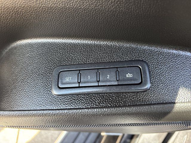 Used 2019 GMC Yukon XL SLT AWD/4WD image 26