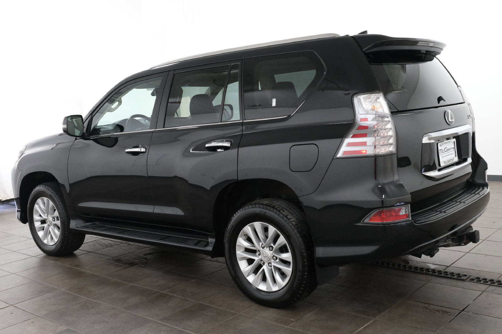 Used 2023 Lexus GX 460 Premium w/ Premium Package AWD/4WD image 3