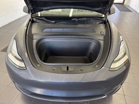 Used 2021 Tesla Model Y Long Range image 14