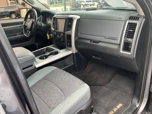 Used 2016 RAM 1500 Big Horn AWD/4WD image 32