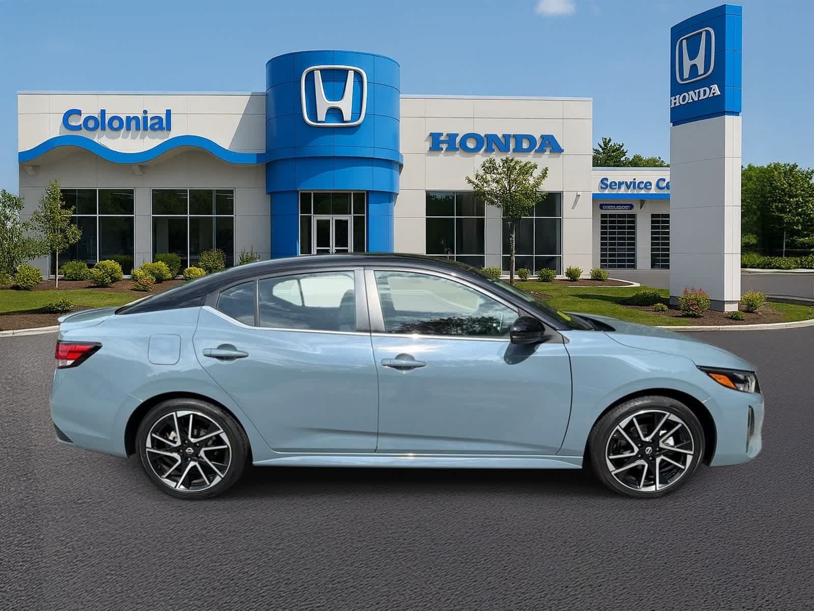 Used 2025 Nissan Sentra SR FWD image 7