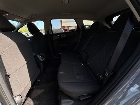 Used 2025 Kia Sportage LX image 29