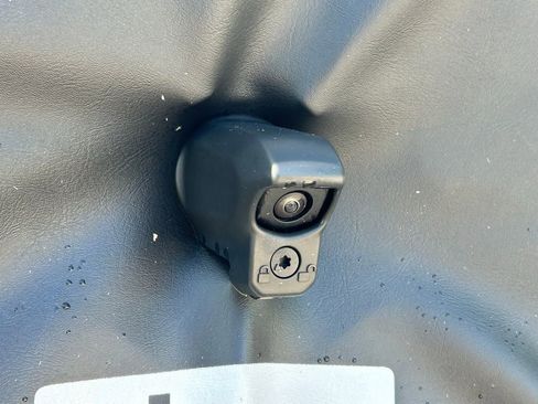 Used 2025 Jeep Wrangler Sport image 24