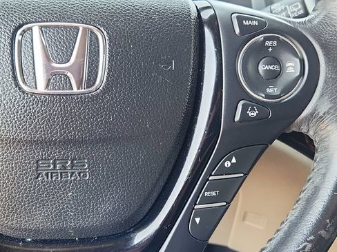 Used 2017 Honda Pilot Touring image 20