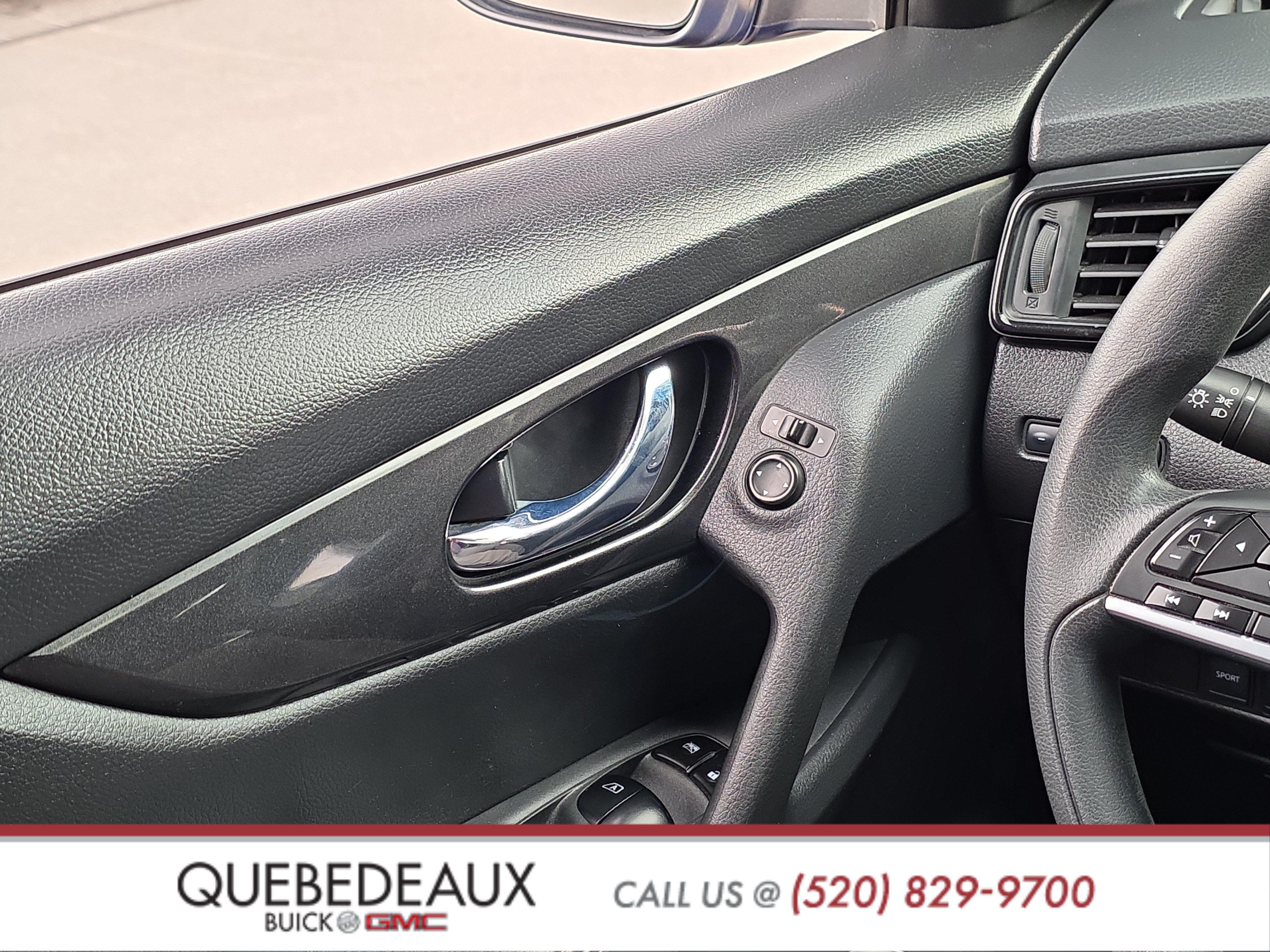 Used 2018 Nissan Rogue S FWD image 23