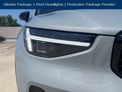 New 2026 Volvo XC40 B5 Plus w/ Protection Package Premier image 11