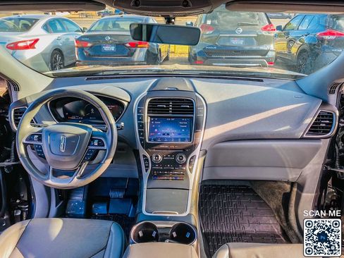 Used 2020 Lincoln Nautilus Reserve image 14