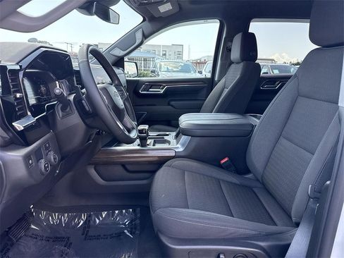 Used 2024 Chevrolet Silverado 1500 RST image 17