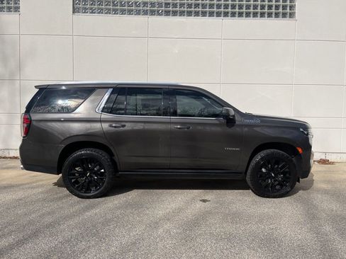 Used 2021 Chevrolet Tahoe High Country AWD/4WD image 3