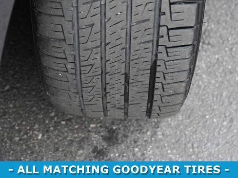 Used 2015 Toyota Camry SE image 34