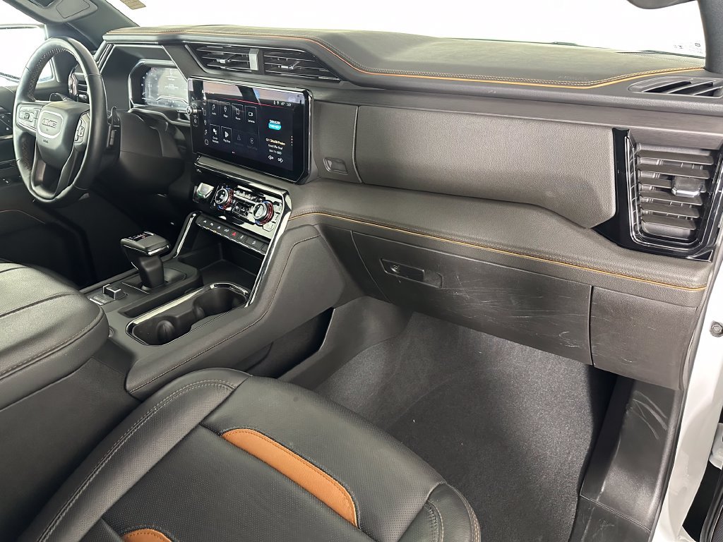 Used 2024 GMC Sierra 1500 AT4 w/ Technology Package AWD/4WD image 30
