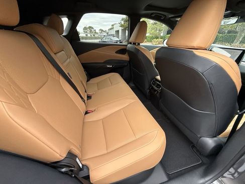 Used 2026 Lexus RX 350 Premium w/ Convenience Package FWD image 17