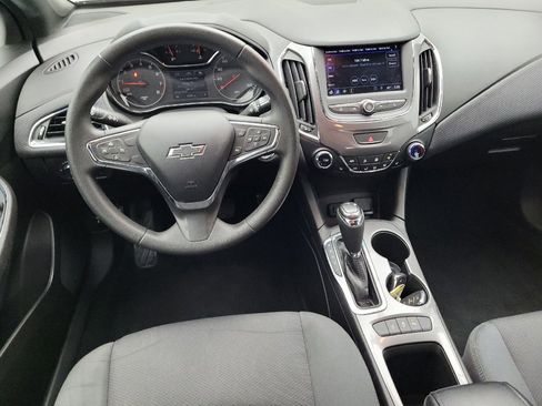 Used 2019 Chevrolet Cruze LT w/ Convenience Package image 22