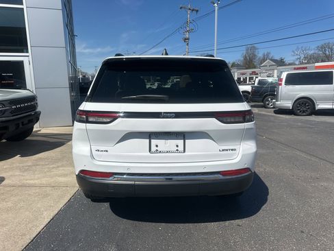 Used 2023 Jeep Grand Cherokee Limited image 4