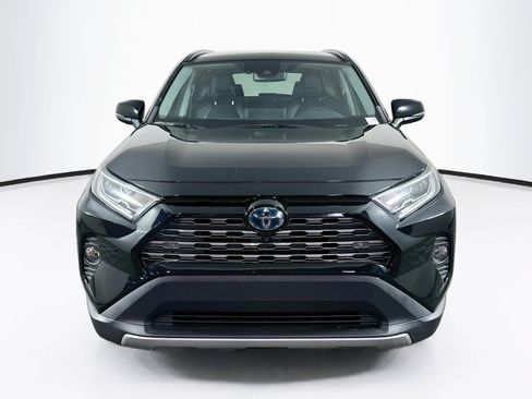 Used 2021 Toyota RAV4 Limited AWD/4WD image 2