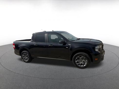 Used 2026 Ford Maverick XLT FWD image 2