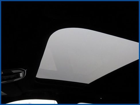 Certified 2023 Jeep Grand Cherokee Overland image 20