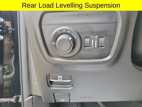 Certified 2024 Jeep Grand Cherokee Altitude AWD/4WD image 20