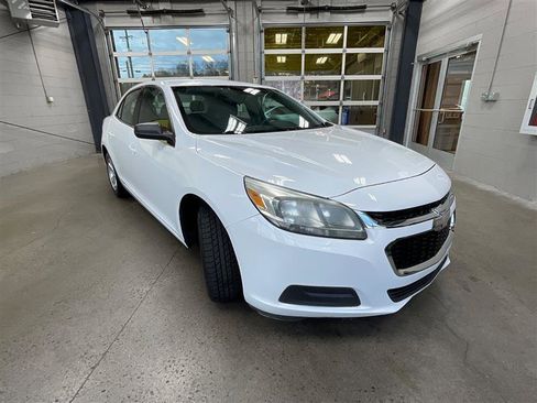 Used 2014 Chevrolet Malibu LS image 7