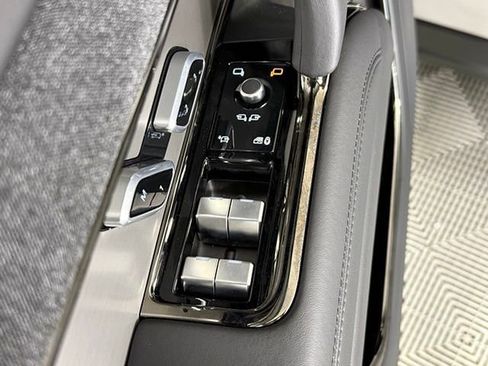 New 2026 Land Rover Range Rover Sport Dynamic SE AWD/4WD image 30