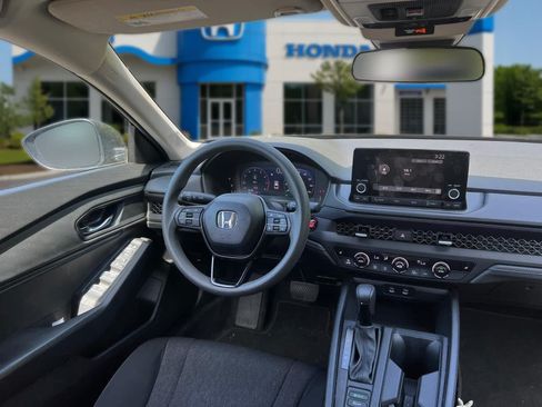 Used 2025 Honda Accord SE image 36