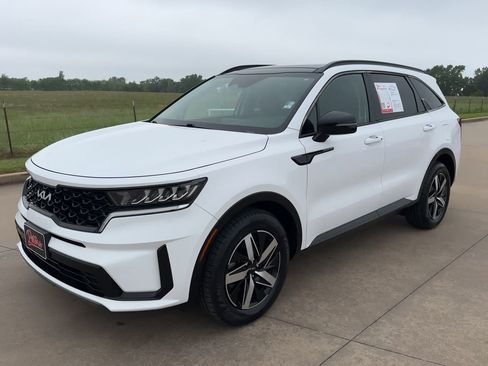 Used 2022 Kia Sorento S w/ Panoramic Sunroof Package FWD image 5